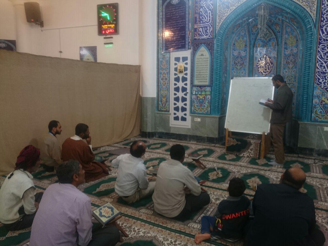  کلاس آموزش روخوانی و روانخوانی در مسجد حضرت ابالفضل العباس(ع) قشم برگزار شد