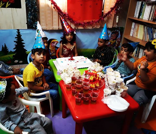 جشن تولد جمعی از کودکان مهد مبین قشم برگزار شد 